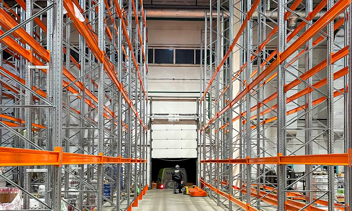 Секции и ярусы стеллажей